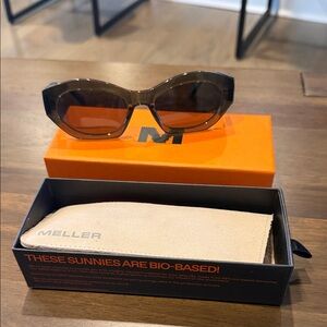 Meller Siti Olive Sunglasses